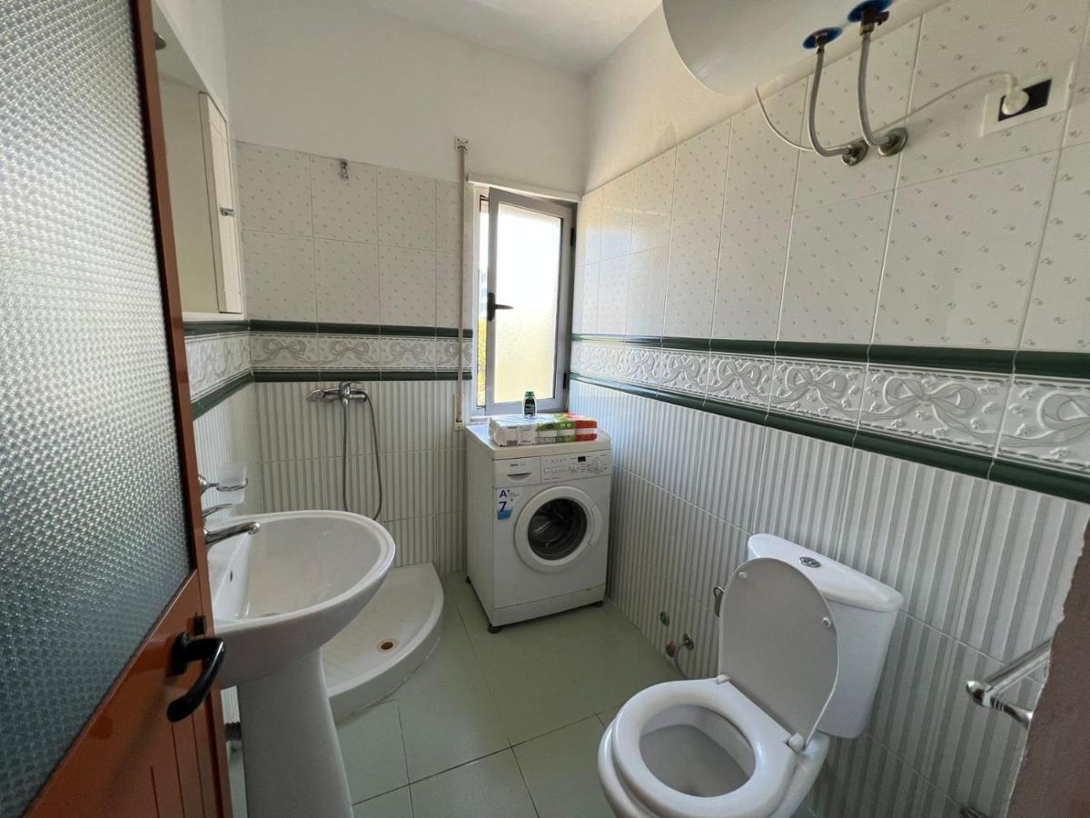 Leo Apartament Durres Exterior photo