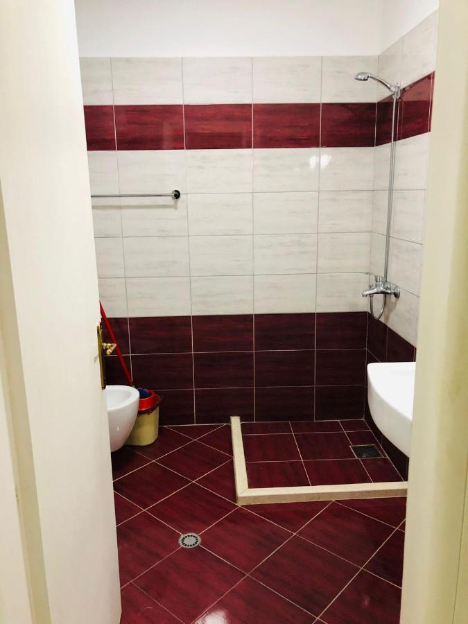 Leo Apartament Durres Exterior photo