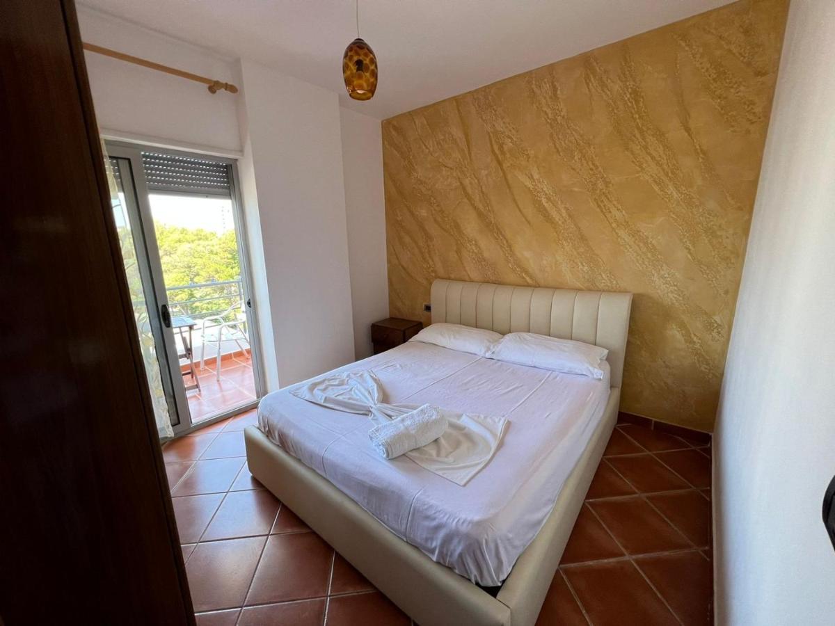 Leo Apartament Durres Exterior photo