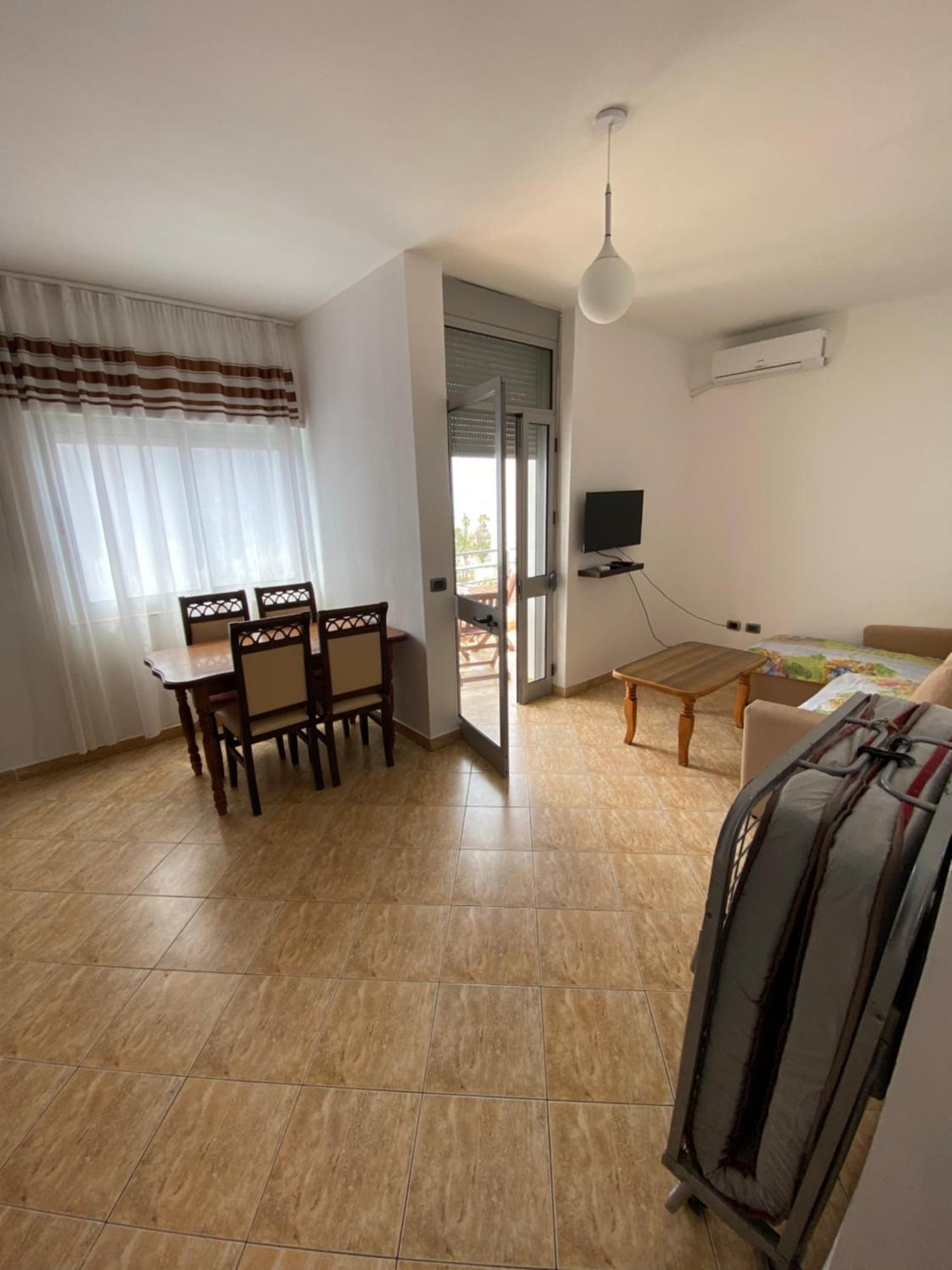 Leo Apartament Durres Exterior photo