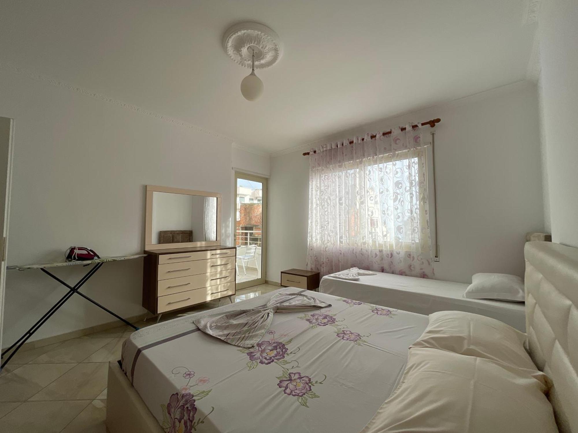 Leo Apartament Durres Exterior photo